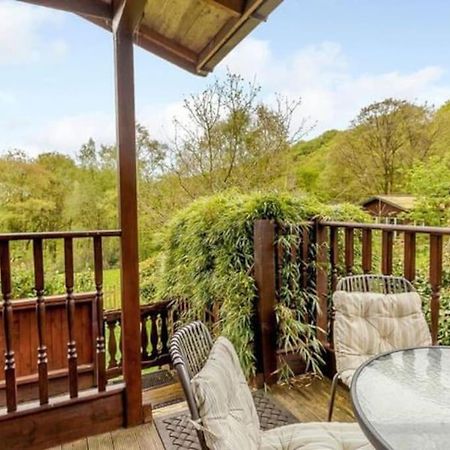 Luxury Peak District Lodge, Hot Tub, Log Burner, Nr Lake Rudyard Екстер'єр фото